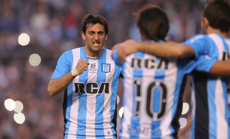 En la despedida de Diego Milito, Racing venció a Temperley