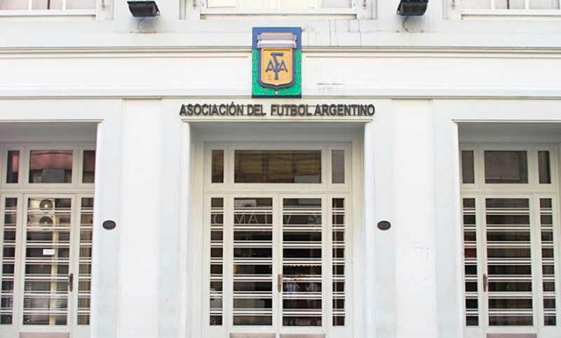 Dirigentes de AFA se reúnen este lunes para darle forma a la Súper Liga