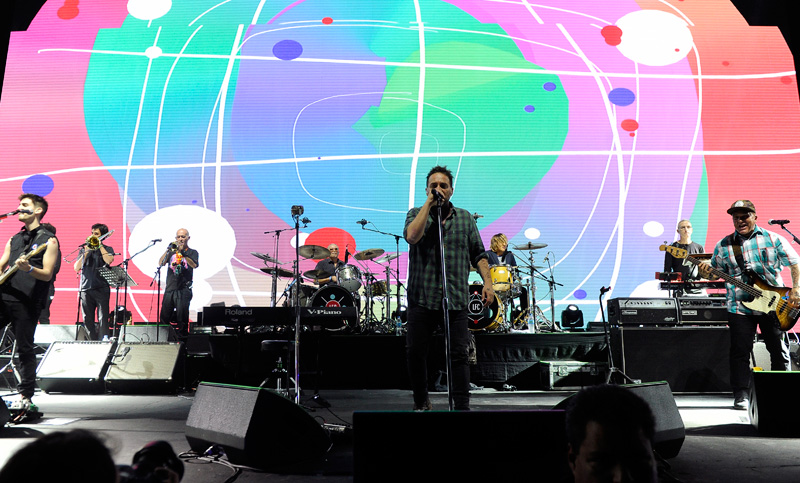 Los Fabulosos Cadillacs dejaron en llamas al Luna Park