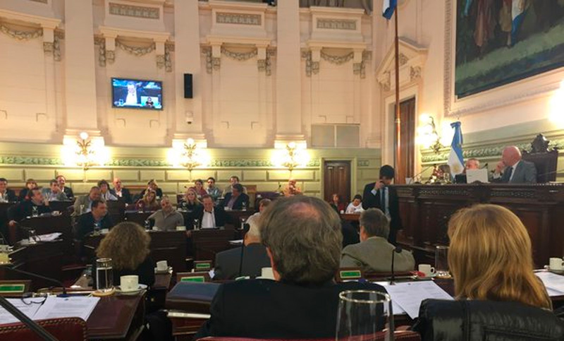 Oposición frenó un proyecto que delegaba la suba del boleto a intendentes