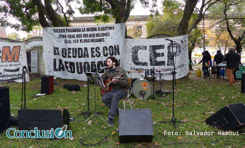 Realizan festival por la educación pública y en apoyo al reclamo docente