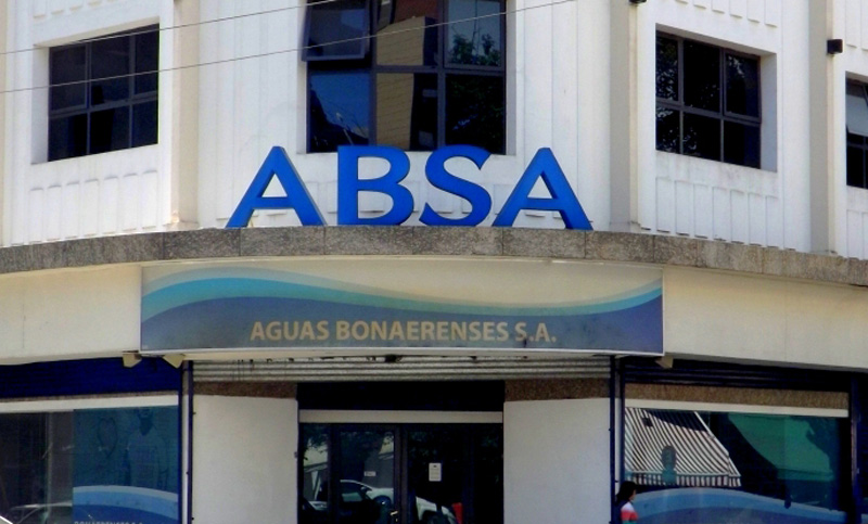 Agua sube hasta 470% en Buenos Aires
