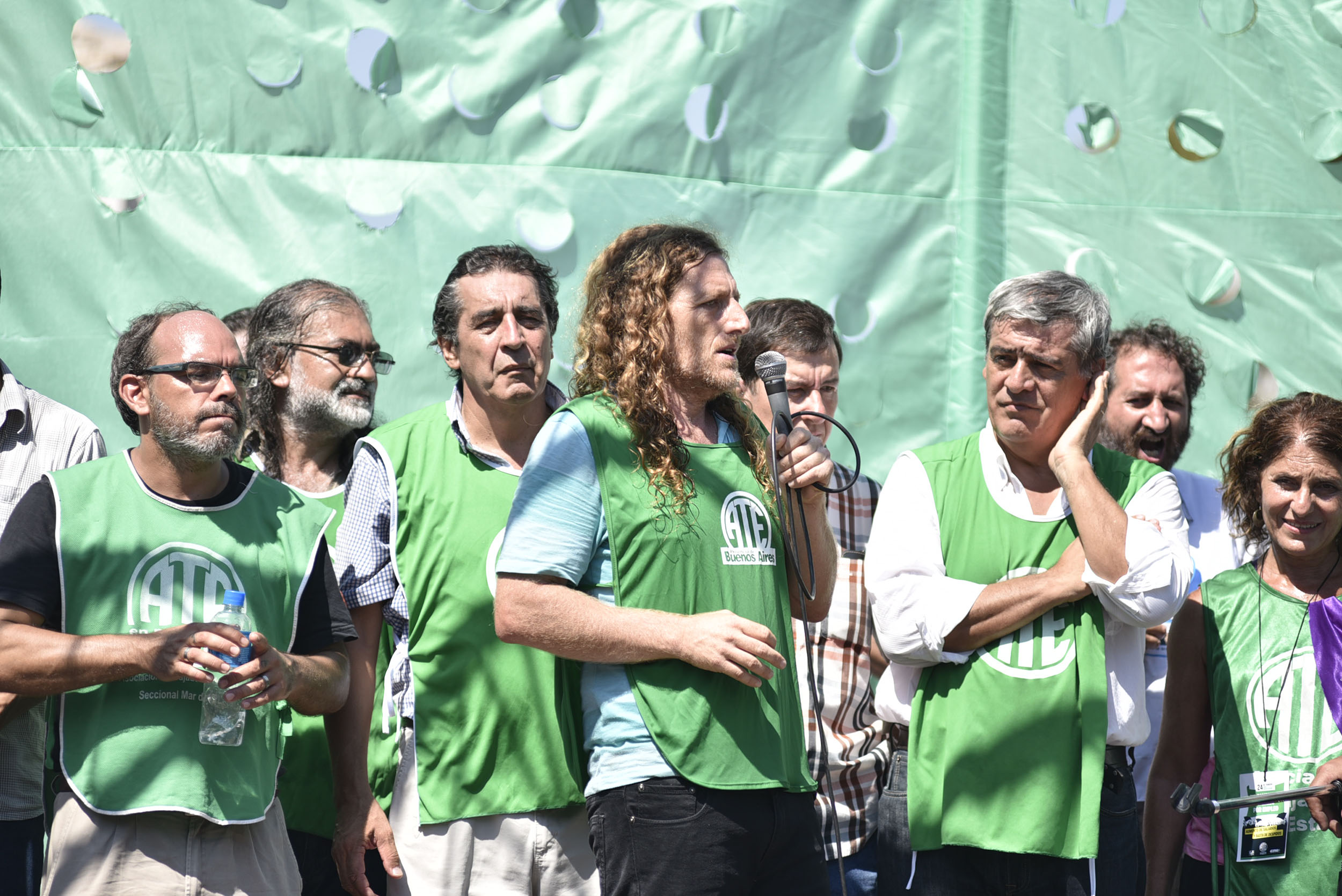 Trabajadores del Ministerio de Trabajo protestaron con una olla popular