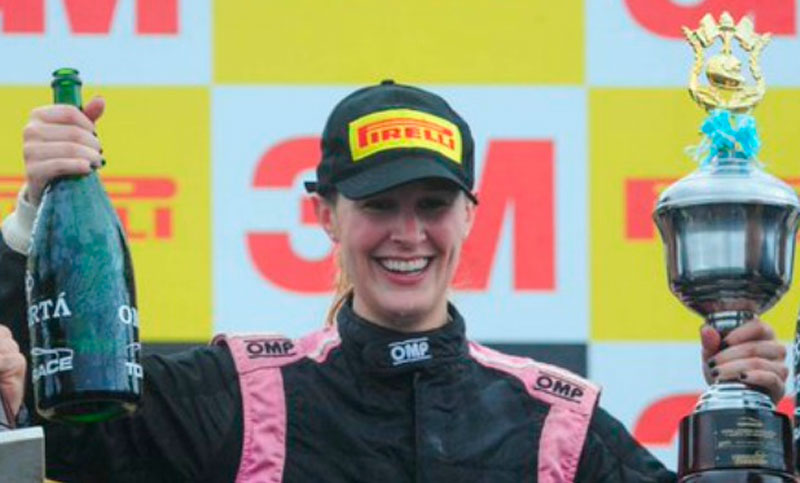 Inadi distinguirá a Julia Ballario, primera mujer ganadora en Top Race
