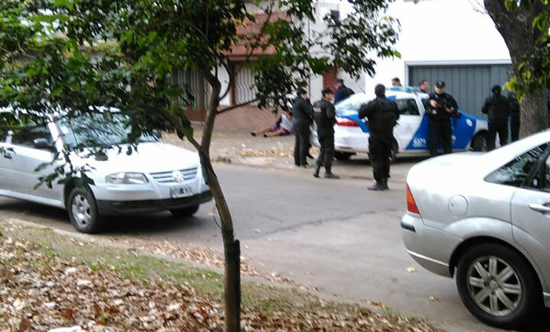 Dos jóvenes heridos de bala tras un tiroteo en zona sur
