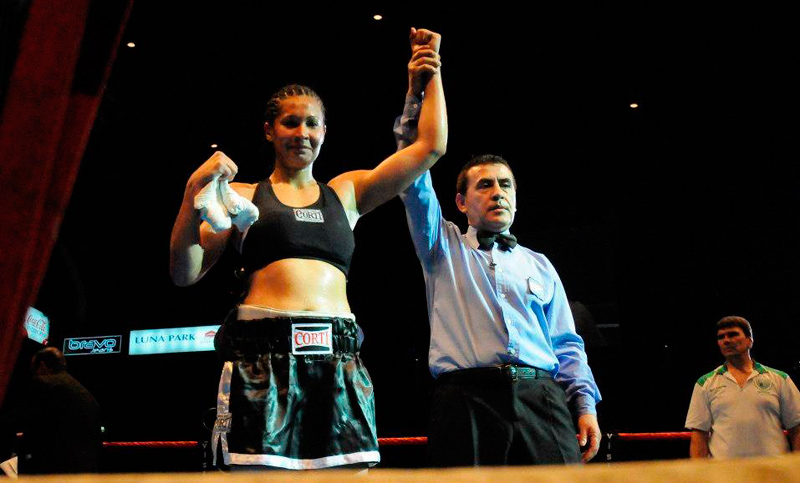 Boxeo: la nueva reina mundial superliviano, es argentina