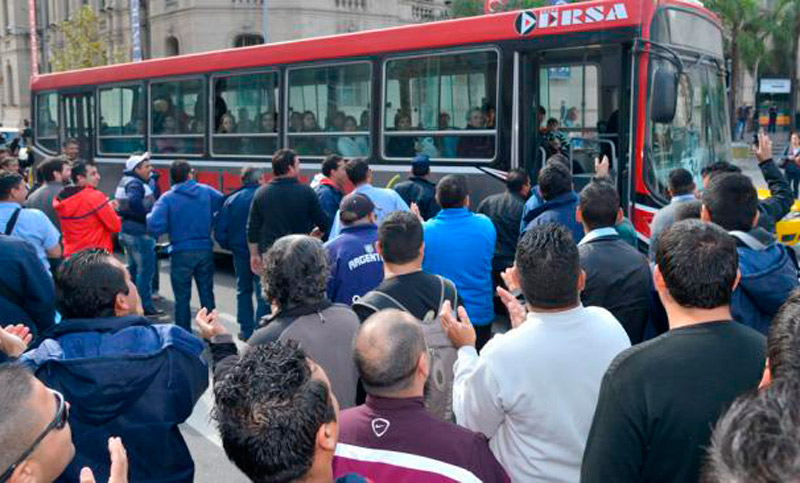 Un paro de transporte urbano golpea a Córdoba capital