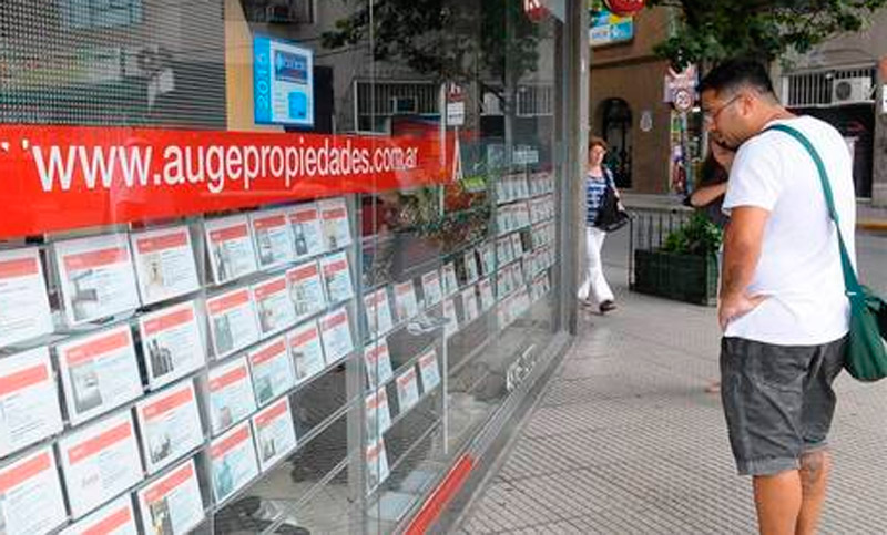 Proyecto busca limitar aumentos y contratos por tres años