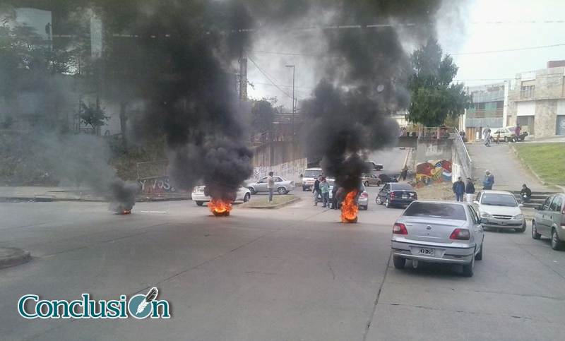 Siguen los cortes en los accesos a Villa Gobernador Gálvez
