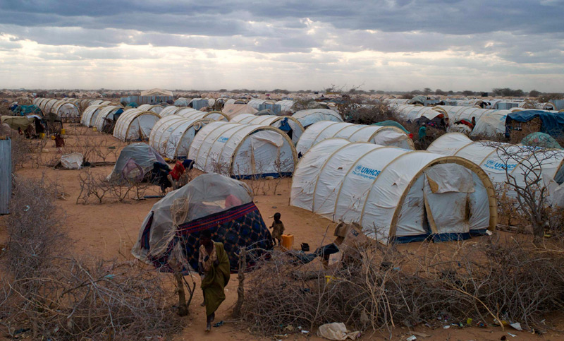 Alcaldesa de París quiere crear un campo de refugiados