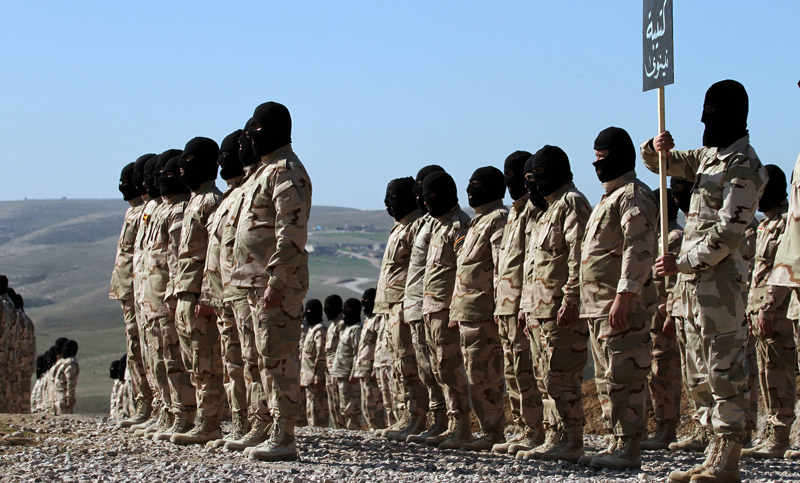 Crece la presión contra el Estado Islámico con ofensivas en Siria e Irak
