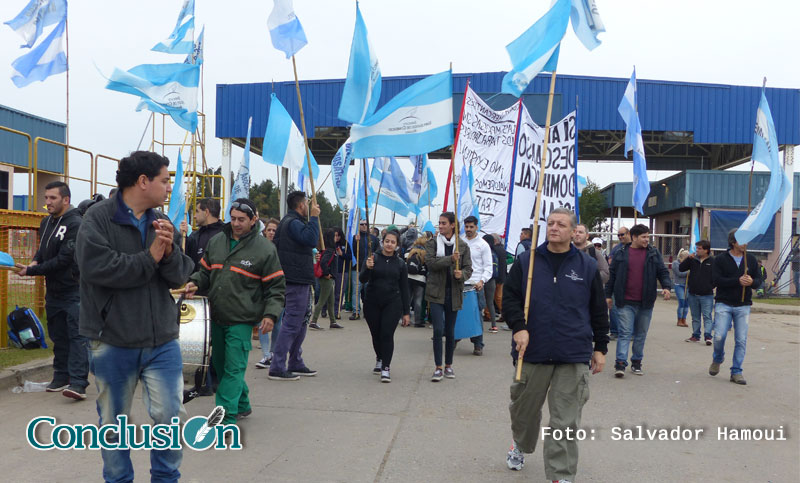 Reincorporan empleados en General Motors luego de la protesta mercantil