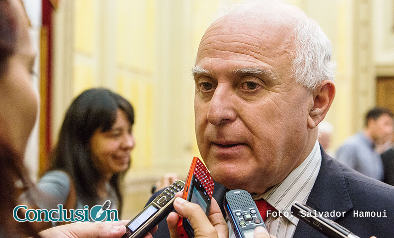 Lifschitz respaldó el proyecto de ley que prohíbe despidos por 180 días