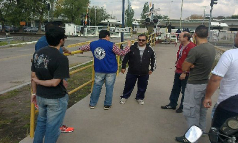 Pese al aumento de cigarrillos, tabacalera echó a 24 empleados
