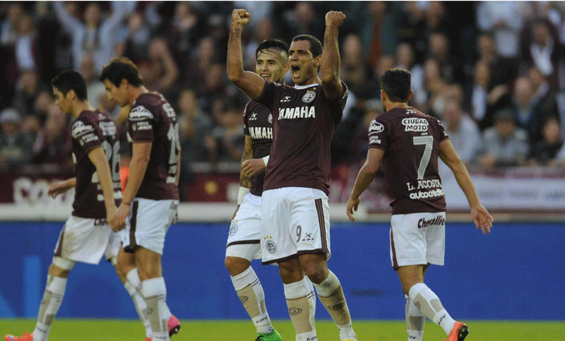 Lanús venció a Aldosivi y es el primer finalista del torneo
