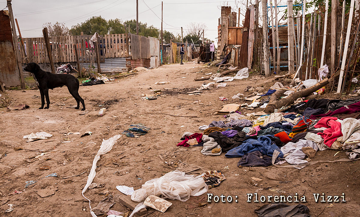 Barrios de la ciudad desde adentro, donde se espera con ansias cloacas, pavimento y agua potable.