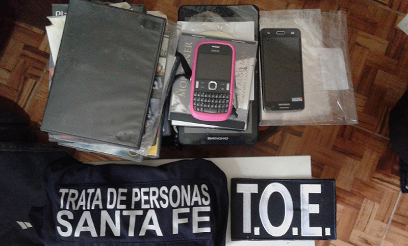 Secuestro de elementos vinculados a un caso de pornografía infantil