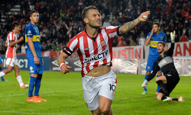 Estudiantes derrotó a Boca y sueña con la Copa Libertadores