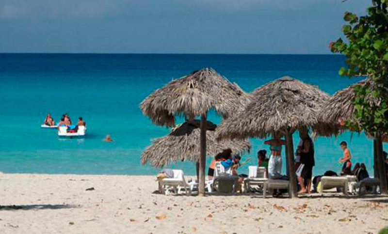Cuba ya recibió 2 millones de turistas y avanza a un nuevo récord