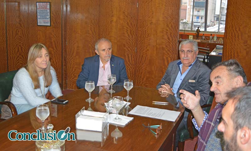 Trabajadores y empresarios acordaron apertura de feriados en el marco del descanso dominical
