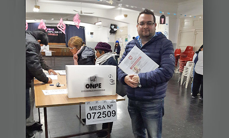 Residentes peruanos en Rosario le dieron el triunfo a Kuczynski
