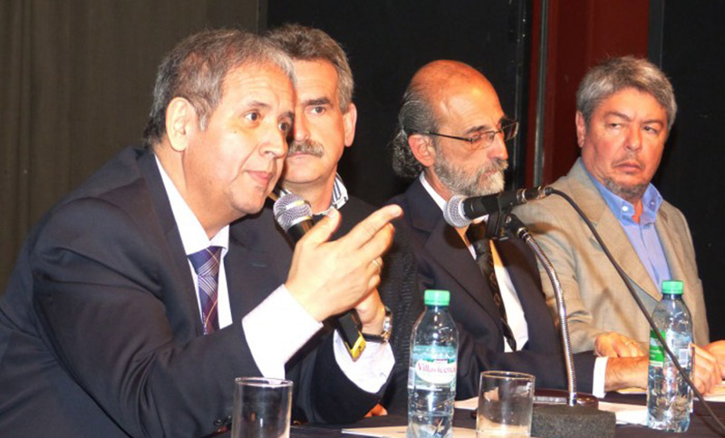Palazzo inauguró el 43º Congreso Bancario y cierra junto a la CGT y las dos CTA