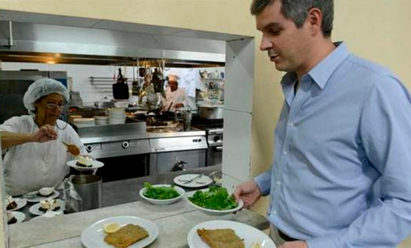 Comer en la Casa Rosada ya no es tan barato: aumentó el 100 por ciento