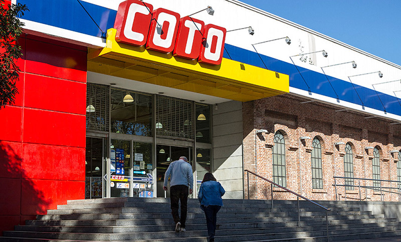 Coto y Carrefour contra el descanso dominical y los consumidores