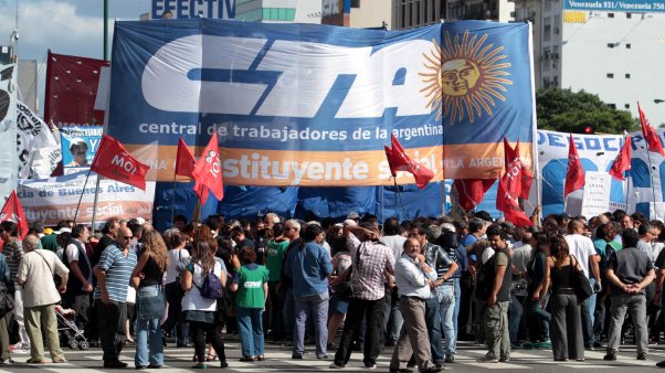 Las CTA marcharon y llamaron a la «unidad de los trabajadores contra el Gobierno»