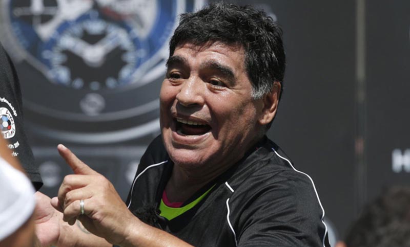 Diego dijo que algo se hizo mal en las finales y pidió que no molesten a Messi