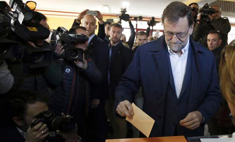 Domingo electoral: España vota para romper el bloqueo político