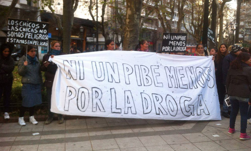 Se realizó una marcha en contra de la droga en la plaza Pringles
