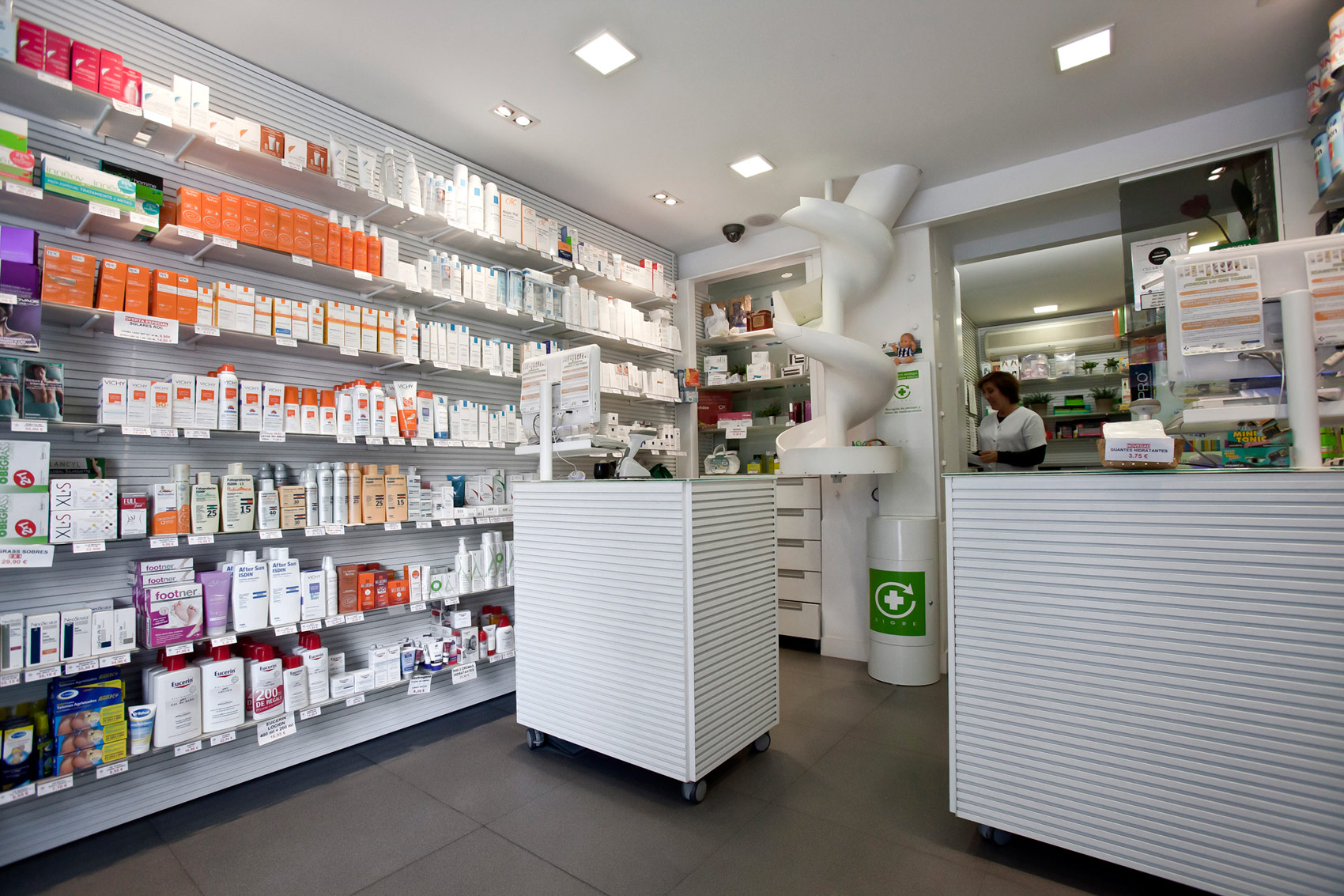 Las farmacias vuelven a entregar medicamentos de Pami