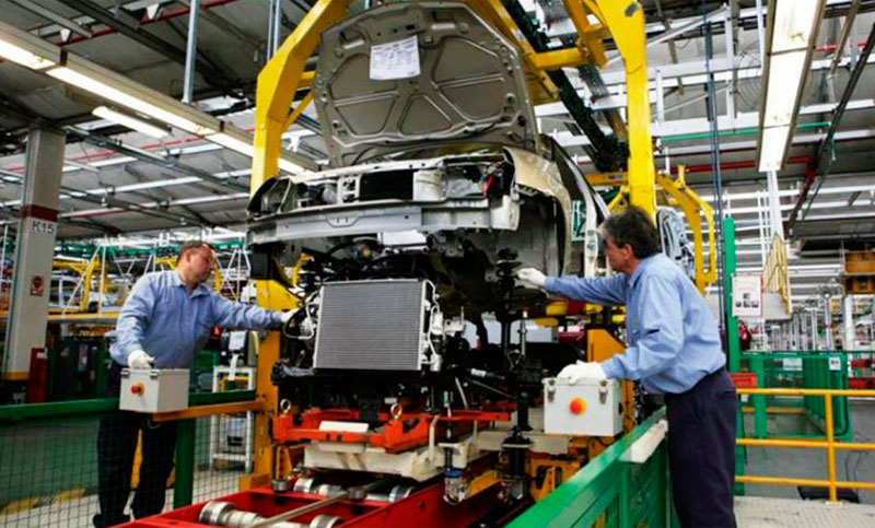 Según el Indec, la actividad industrial cayó 4,3% en mayo
