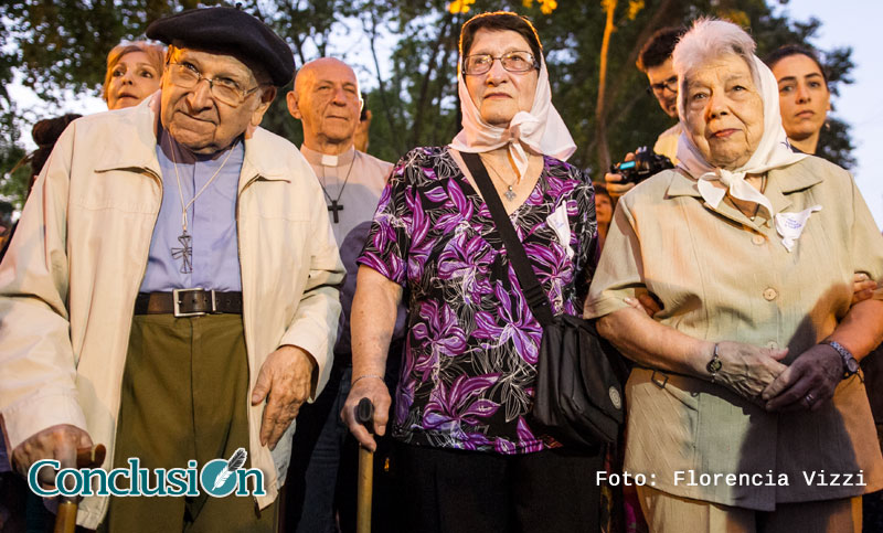pagura_madres_plaza_de_mayo_fvizzi