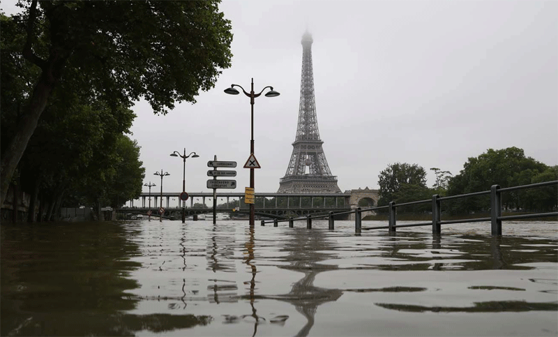 París en estado de alerta ante la mayor crecida del Sena en 30 años