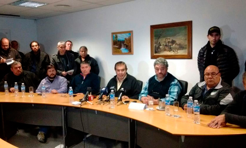 Petroleros paran por 48 horas, les ofrecieron 20% de aumento