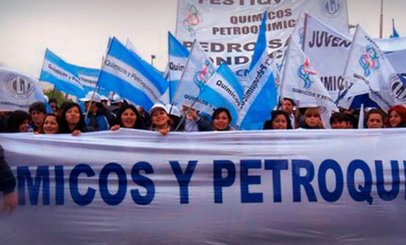 Acuerdan aumentos del 37% para trabajadores de la industria química