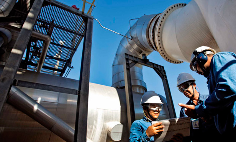 Petroquímicos cerraron una recomposición salarial superior al 37%