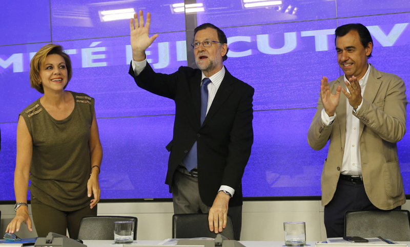 Rajoy ofrece una «gran coalición» pero el Psoe la rechaza