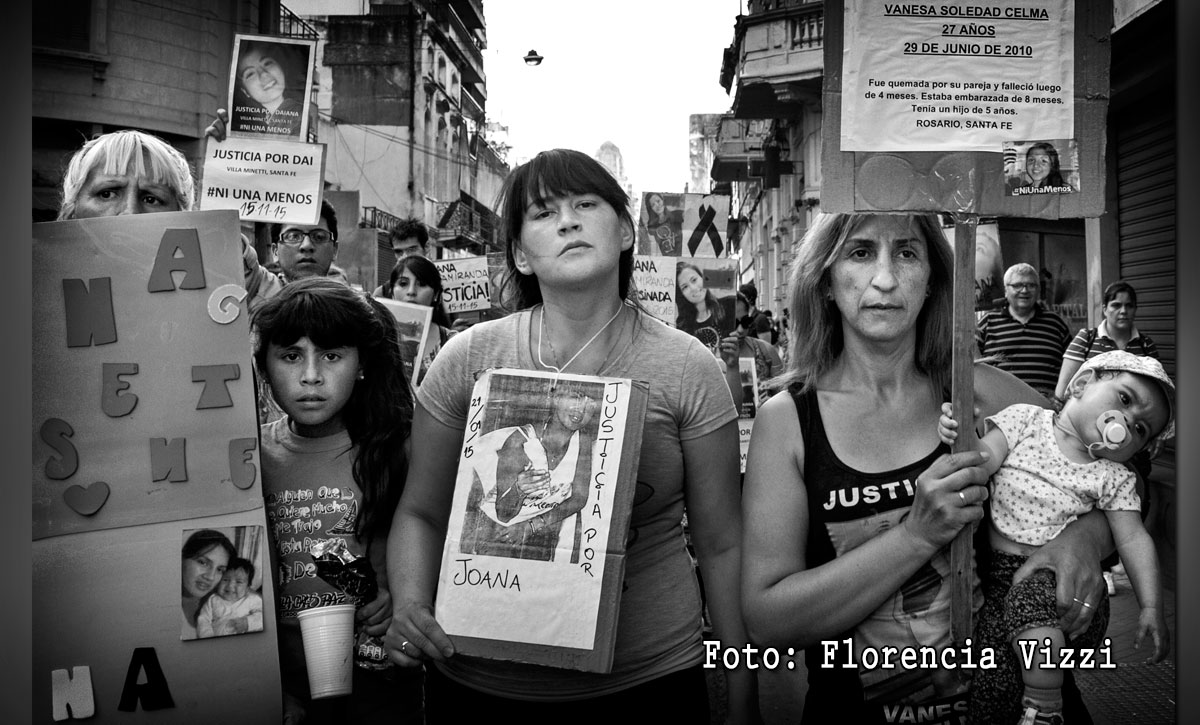 Cinco generaciones unidas por un mismo reclamo: ¡basta de violencia contra las mujeres!