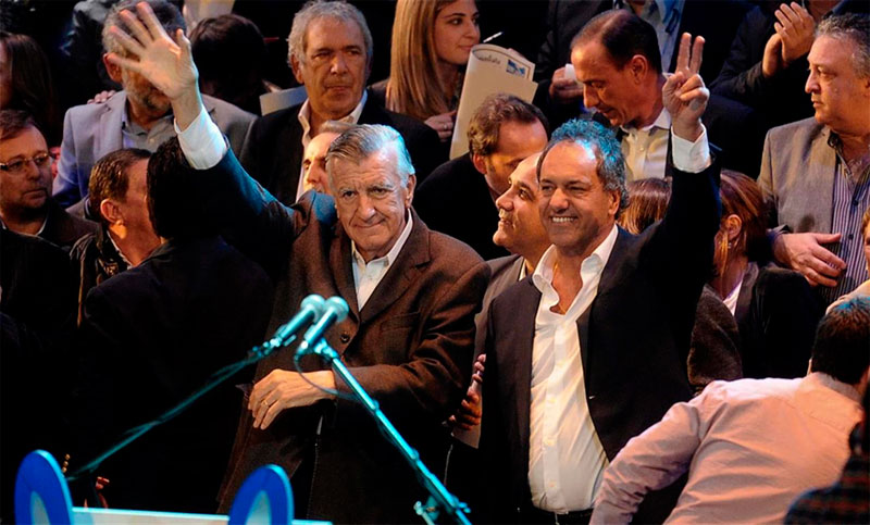 Con las presencias de Gioja y Scioli, asumen en Santa Fe nuevas autoridades del PJ