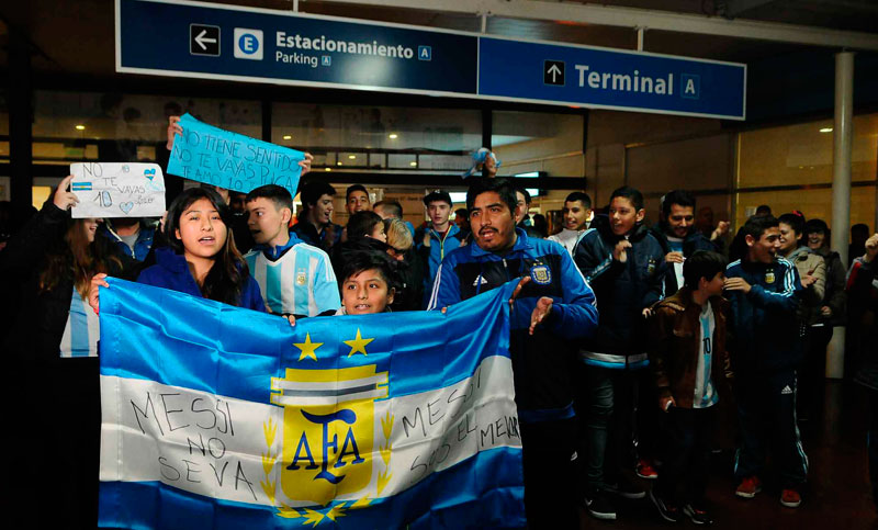 Tras perder la final de la Copa América, el seleccionado argentino arribó a Ezeiza