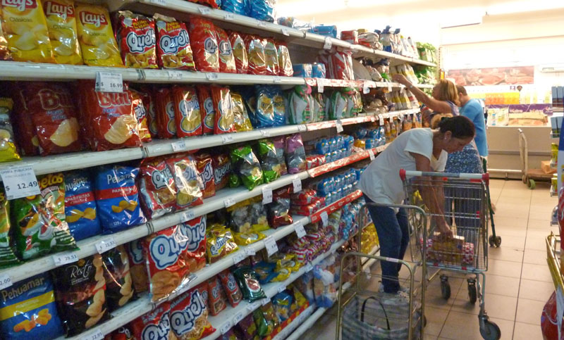 Cae 11,3% en julio la capacidad de compra de las familias argentinas