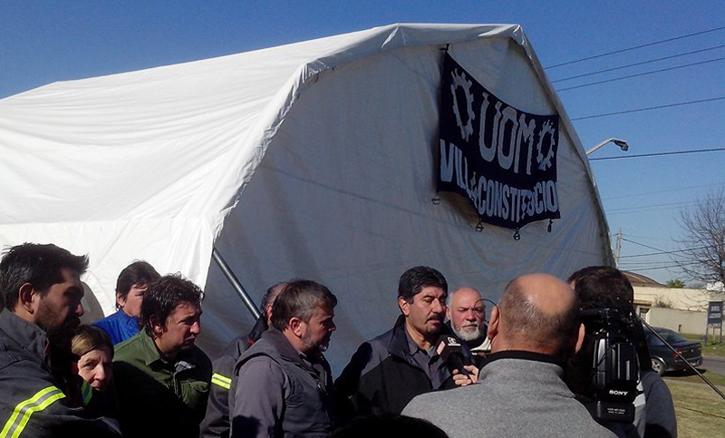 Se recrudece el conflicto en Acindar con los metalúrgicos