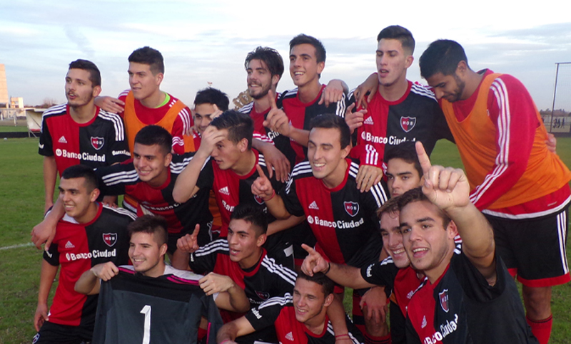 Rosarina: Newell’s derrotó a Central y se consolida en la punta