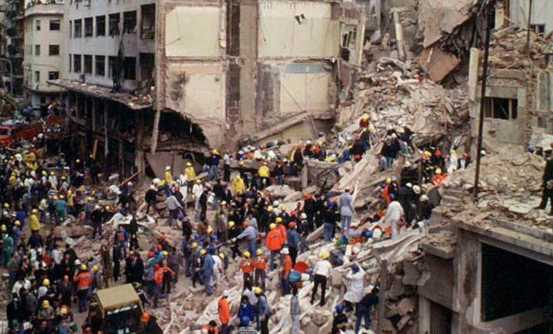 Macri asistirá al acto por el 22° aniversario del atentado a la Amia