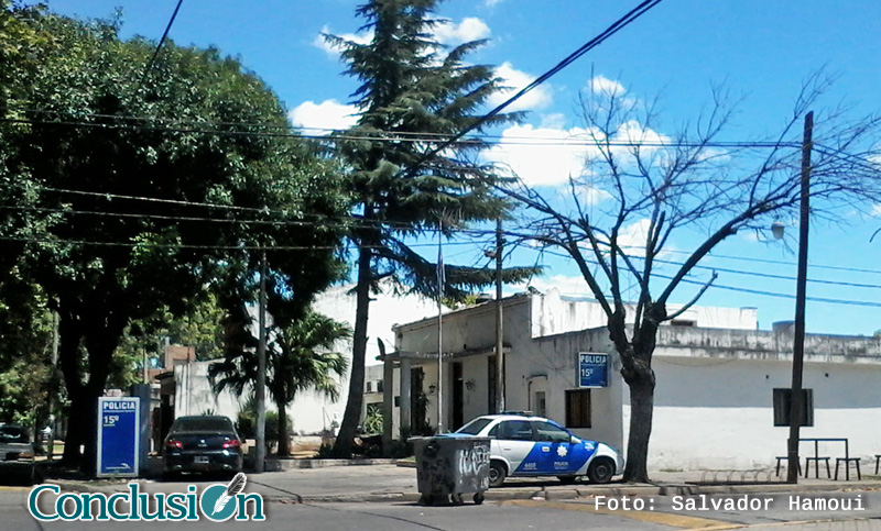 Entró a su casa, robó el Iphone y pidió $1.000 por el rescate