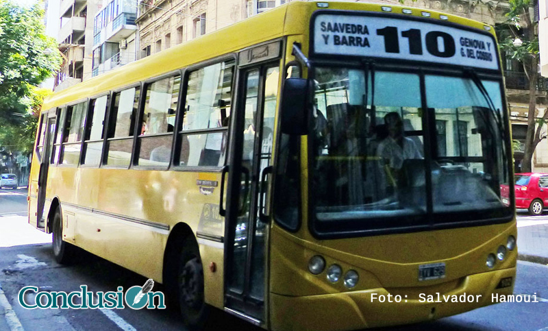 Apedrearon un colectivo y una nena resultó herida