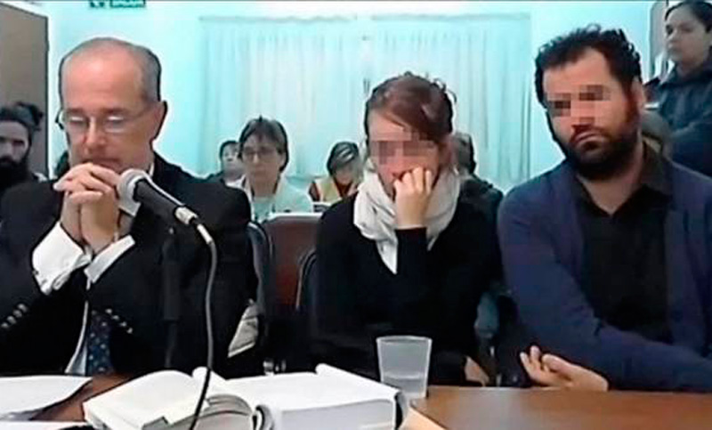 No irá a prisión la pareja imputada por la muerte de su beba durante parto casero